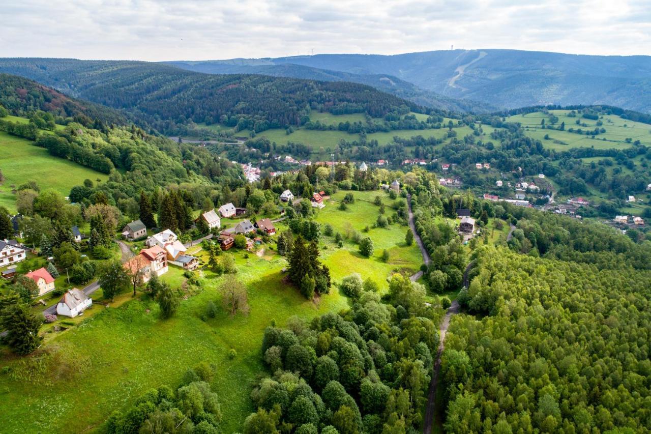 Apartmany Nad Slikovkou Jáchymov Zewnętrze zdjęcie