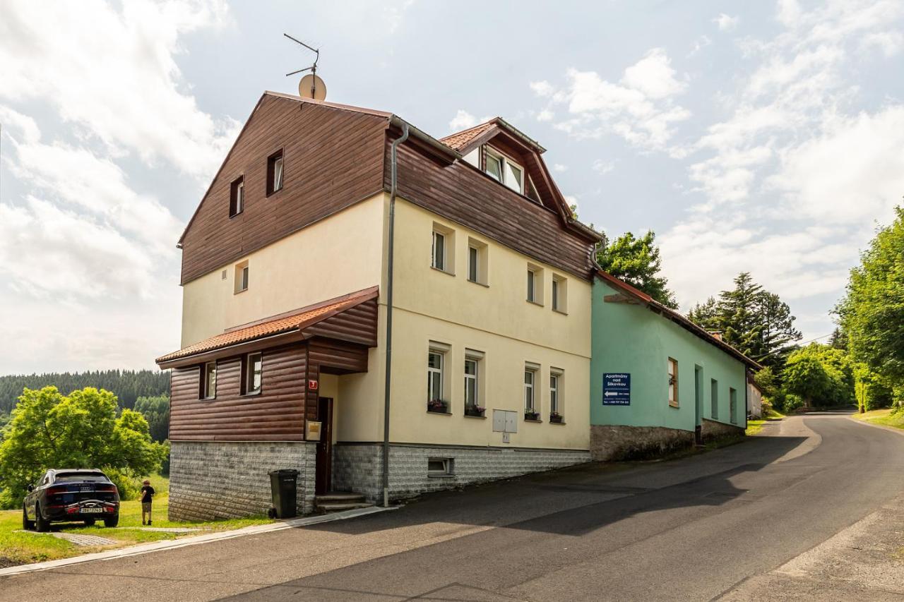 Apartmany Nad Slikovkou Jáchymov Zewnętrze zdjęcie